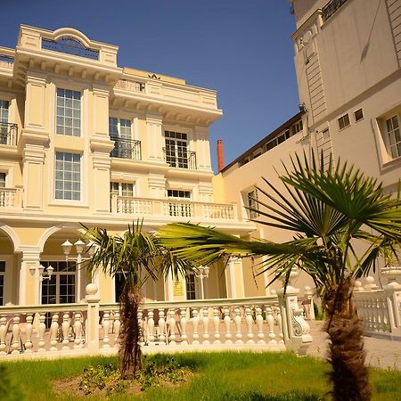 Hotel Vila Imperial Elbasan Bagian luar foto