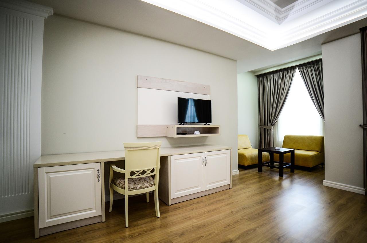 Hotel Vila Imperial Elbasan Bagian luar foto