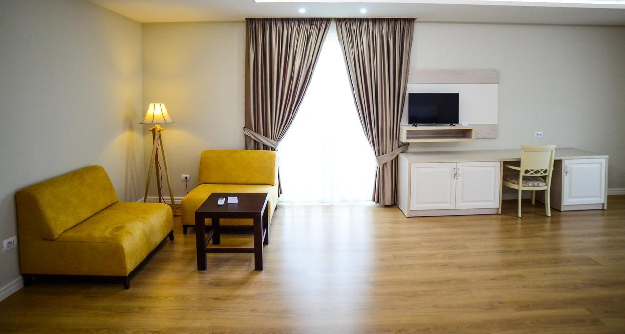 Hotel Vila Imperial Elbasan Bagian luar foto