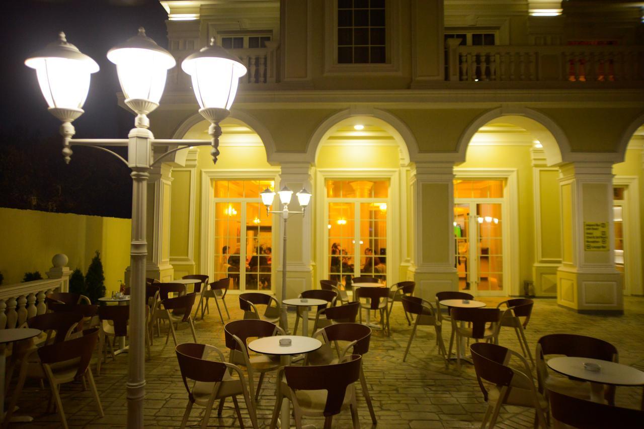 Hotel Vila Imperial Elbasan Bagian luar foto