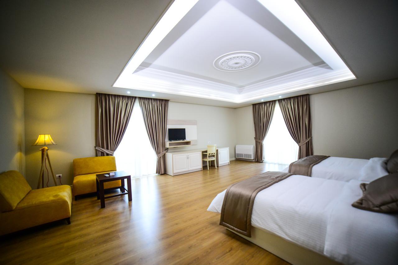 Hotel Vila Imperial Elbasan Bagian luar foto